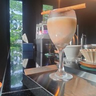 SVNLOWBAR SPECIALTY COFFEE & MATCHA THARUA