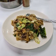ราดหน้ายอดอร่อย เฮียจำเนียร