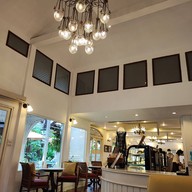 บรรยากาศ ดาราเทวีเค้กช็อป Dhara Dhevi Cake Shop
