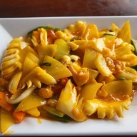 ร้านปักหลัก จันทบุรี