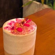 Earth House | Restaurant & Wine Bar กรุงเทพมหานคร
