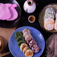 ขนมกุยช่ายหมู่บ้านเศรษฐกิจ ปากซอยเศรษฐกิจ 19