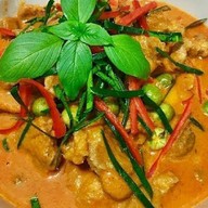 ข้าวแกงใต้คานาอัน(เปลี่ยนเมนูทุกวัน)