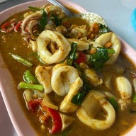 ร้านแกงส้ม