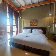 Dream Factory Hotel