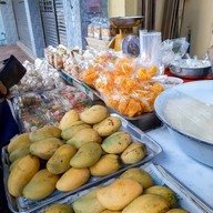 ร้านขนมบุญชุบ