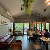 at home cafe& restaurant สารภี