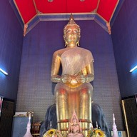 วัดสามพระยา