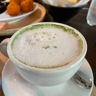 at home cafe& restaurant สารภี