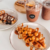 201  Slow Bar Coffee and Croffle