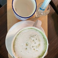 at home cafe& restaurant สารภี