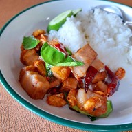 เมนูของร้าน ปัญ หมูกรอบ หมูแดง กาญจนบุรี