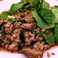 เมนูของร้าน ลาบร้อยเอ็ด-ตาเฒ่า2535 ซอยวัดพระเงิน