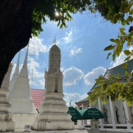 วัดสามพระยา