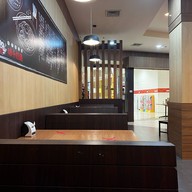 Hadoumen สุพรีม