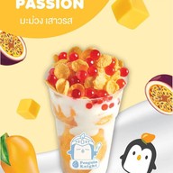 สตอเบอร์รี่โยเกิร์ต PenguinKninght ตลาดห้วยขวาง