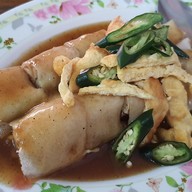 เมนูของร้าน ไทเฮาเย็นตาโฟ สูตรเด็ดไม่ต้องปรุง หมูแดง หมูกรอบ สุกี้ หอยทอด ตามสั่ง กาญจนาภิเษก