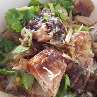 เมนูของร้าน นายอ้วน ก๋วยเตี๋ยวเนื้อ/หมู