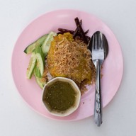 ก๋วยเตี๋ยวเนื้อนายหมี สาขานวลจันทร์ นวลจันทร์