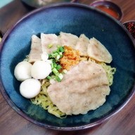 ก๋วยเตี๋ยวเอ็นหมู หมูแผ่น เยาวราช ขนส่ง