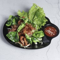 EAT @The Vita Plus (โครงการเดอะวีต้าพลัส)