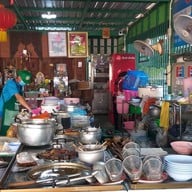 ก๋วยเตี๋ยวเป็ดตาเข็ม(เจ๊เจี๊ยบ)อ่าวอุดม อ่าวอุดม