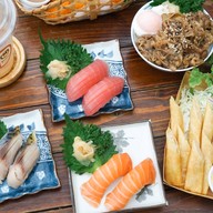 Salmon Series ฟอร์จูนทาวน์ ถนนรัชดาภิเษก
