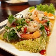 สวนอาหารชานเรือน