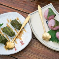 Salmon Series ฟอร์จูนทาวน์ ถนนรัชดาภิเษก
