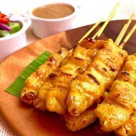 24หมูสะเต๊ะ หมู่บ้านเมืองทรัพย์ธานี