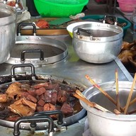 ก๋วยเตี๋ยวเป็ดตาเข็ม(เจ๊เจี๊ยบ)อ่าวอุดม อ่าวอุดม