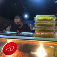 บังบ่าวแอนด์ก๊ะอุ่น ข้าวเหนียวไก่ทอด วชิรา