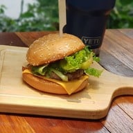 ปลาวาฬหลงทาง Camp&café