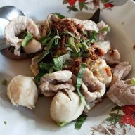 เจ๊ทัยอาหารตามสั่งโปร่งสะเก็ต