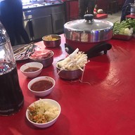 ข้าวหมูทอด และ ข้าวกับไข่ ข้าวหมูทอดข้าวกับไข่