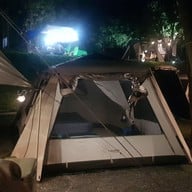ปลาวาฬหลงทาง Camp&café
