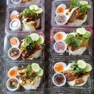ข้าวปลาแกะ ข้าวน้ำพริกตรงข้าม7-11คุ้มหน้าวลัยลักษณ์