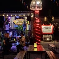 Atmosphere of Night Market Cafe Vintage Koh Phangan