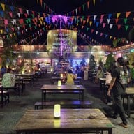 Atmosphere of Night Market Cafe Vintage Koh Phangan