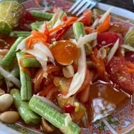 ร้านไก่ย่างแปดริ้ว (ข้างบิ๊กซีร้อยเอ็ด)