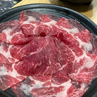 Penguin Eat Shabu สาขา J Arena ราชพฤกษ์