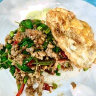 เมนูของร้าน บ้านก๋วยเตี๋ยว