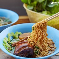 เมนูของร้าน น้ำใส ก๋วยเตี๋ยวไก่มะระ