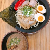 เมนูของร้าน Tsukemen jo sriracha ถนนศรีราชานคร
