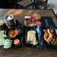 กาดหลวง อาหารพื้นบ้านเชียงใหม่