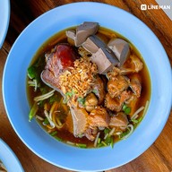 เมนูของร้าน น้ำใส ก๋วยเตี๋ยวไก่มะระ