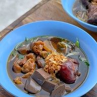 เมนูของร้าน น้ำใส ก๋วยเตี๋ยวไก่มะระ