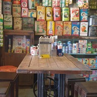 เมนูของร้าน หมี่เกี๊ยวมากองต้า