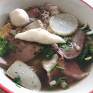 เตี๋ยว&เพราเฮียบ๊อบ