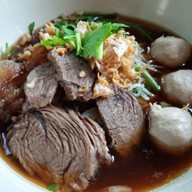 ครัวแม่นาย ถนนดินแดง1